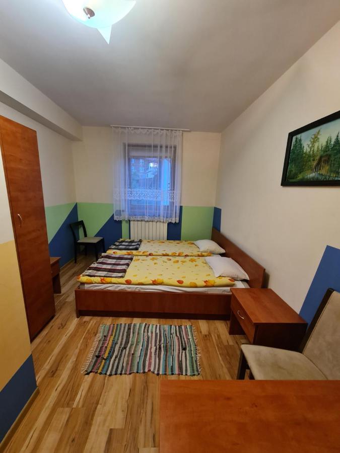 Gosciniec Halka Hostel *